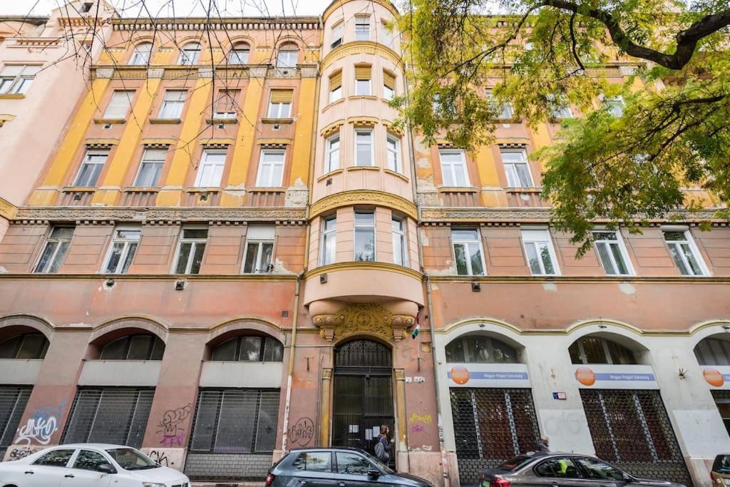 Klauzal Garden City Apartments Budapeste Exterior foto